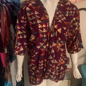 L- 18/20 -Lularoe Lindsay Kimono Style- NWT